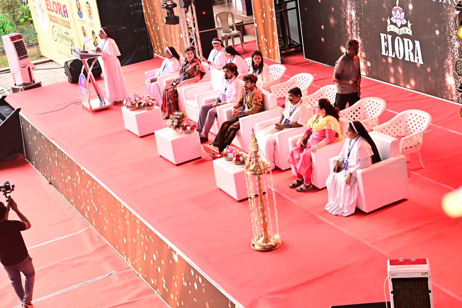 5e68039f-c38a-4f44-b4da-019eb2579676