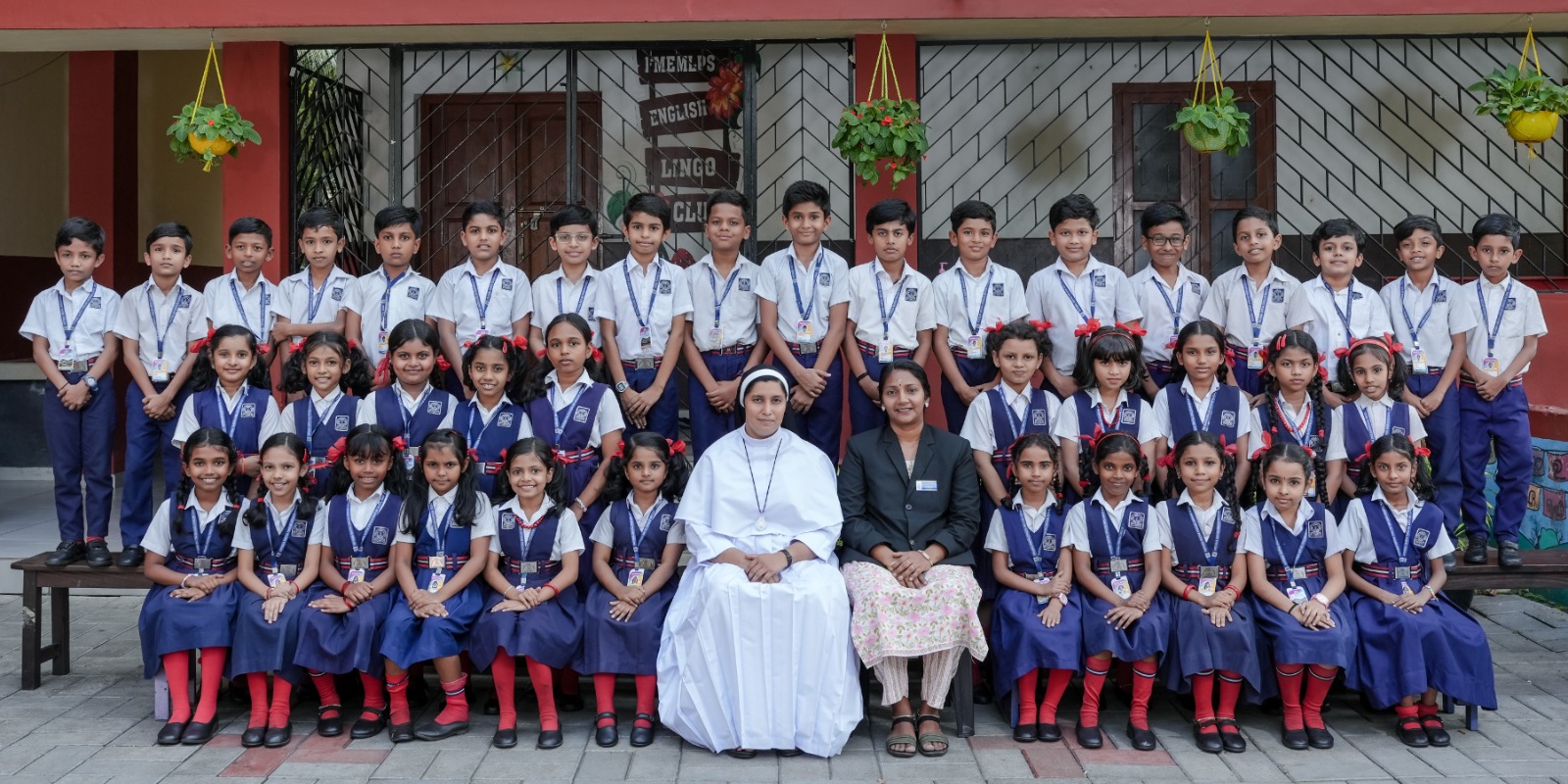 e7060b02-3075-400d-b2bd-b0455c8c8e47