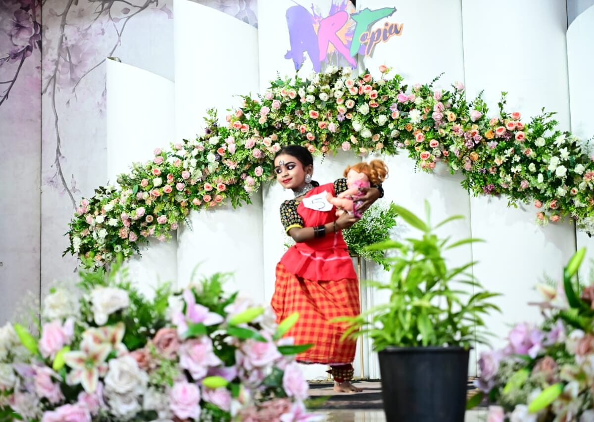 0989aadf-bbb9-43ce-8aec-75791f6868da