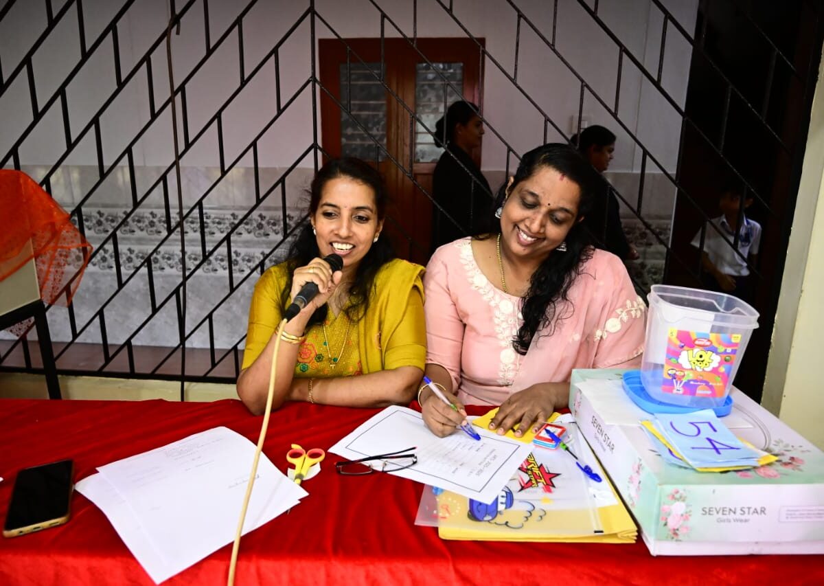 a4239440-e5eb-4763-bdb1-827fe7bef1d3