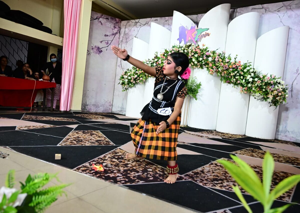 e509bfea-7308-4b03-bf1e-1e83cd4ec08a