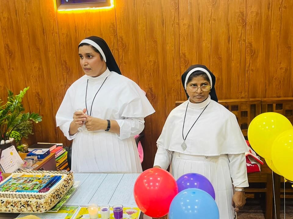 099f96d0-88ff-4d08-8af0-6f770628619d