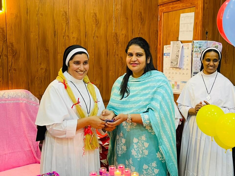 359048b5-a4ab-4b8d-96b7-090ca5765342