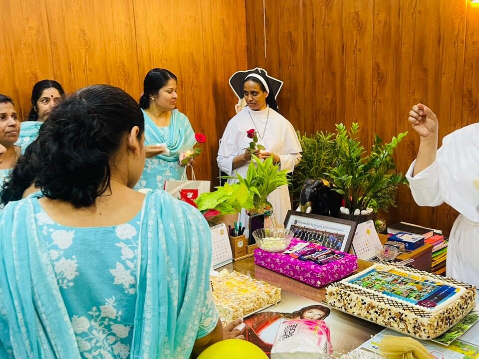 7cec3fca-4c49-40ae-9acd-9724ac5024e7